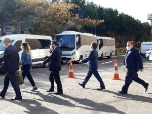 Komşularını döven baba ve oğullarının davasında mütalaa
