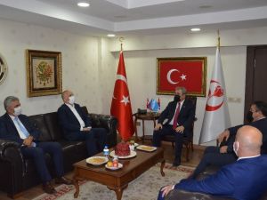 Türk-İş’den Destici’ye hayırlı olsun ziyareti