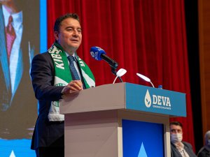DEVA Partisi Genel Başkanı Babacan: “Gençlerin partisine ‘siyasi fosil’ denemez”