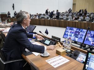Stoltenberg: “Yunanistan ve Türkiye gelecek hafta yapılacak tatbikatları iptal etti”