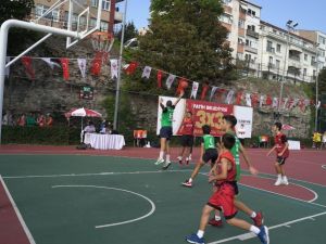 Fatih’te 7’inci sokak basketbol turnuvası başladı