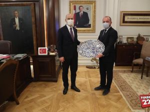 İl Başkanı Karabıyık, İçişleri Bakanı Soylu’yu makamında ziyaret etti