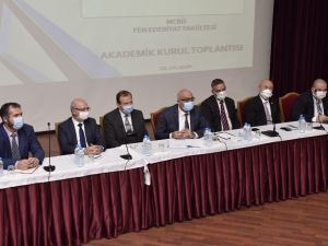Rektör Ataç Fen Edebiyat Fakültesinde incelemelerde bulundu