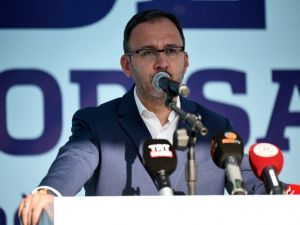 Bakan Kasapoğlu: “Yüzme bilmeyen 1 milyon kişiyi havuzlarla buluşturacağız”