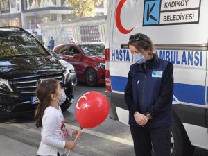 Kadıköy’de korona virüse ambulansla farkındalık