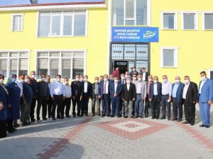 AK Partili ilçe ve belde belediye başkanları Sarıyahşi’de toplandı