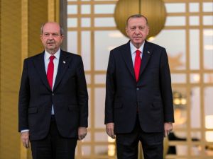 Cumhurbaşkanı Erdoğan, Ersin Tatar’ı resmi tören ile karşıladı