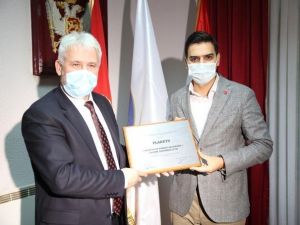 YTB, Karadağ’da Rojaye Belediye Ödülüne layık görüldü
