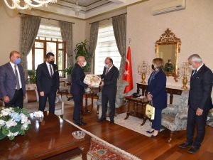 Türkiye Kent Konseyleri Birliği’nden Vali Karadeniz’e ziyaret