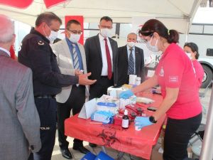 Alaşehirliler kan vermek için tek yürek oldu