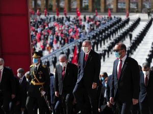 Cumhuriyet Bayramı törenleri Anıtkabir’de başladı