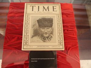 İzmir’de orijinal Atatürk eserleri sergisi