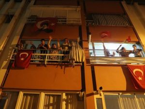 Mahallede geleneksel bayram kutlaması