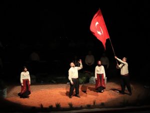 Pamukkale Belediyesinden ‘İşgalden Cumhuriyete’ özel gösterisi