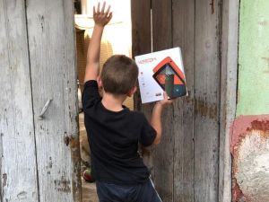 ‘Gelecek seninle aydınlansın’ Projesinde 367 tablet dağıtıldı