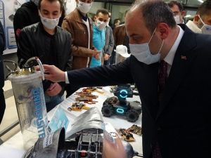 Sanayi ve Teknoloji Bakanı Varank: "İzmir’de gerçekleşen deprem bizi ziyadesiyle üzdü"