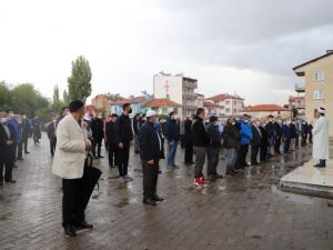 AK Partili belediye meclis üyesi son yolculuğuna uğurlandı