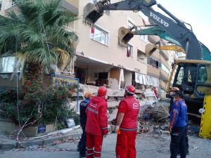 EFAK deprem bölgesinde çalışmalarını sürdürüyor