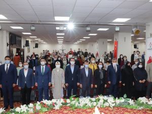 Baydilli Karaköprü Kadın Kolları Kongresine katıldı