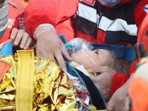ULUSKON, İzmir depreminin simgesi Ayda bebeğin tüm eğitim masraflarına talip oldu