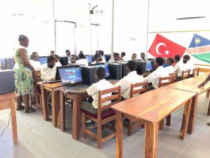 TİKA Namibya’ya Bilgisayar Laboratuvarı kurdu