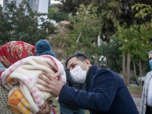 Başkan Günel depremzedeleri yalnız bırakmıyor