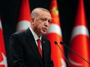 Cumhurbaşkanı Erdoğan: “Denetimleri sıkılaştırarak binaları sağlama almalıyız. 5 yılda 1,5 milyon konutun dönüşümünü hedefliyoruz.”