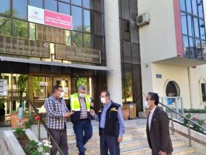 Kuşadası’ndaki kamu binalarında hasar tespiti yapıldı