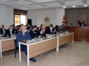 Kuşadası Belediye Meclisi’nde mobil ikram aracı tartışması