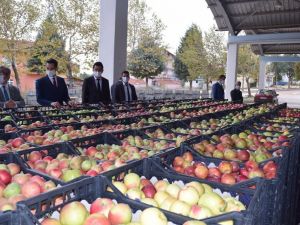 Pazarlar’dan İzmir’e yardımlar yola çıktı