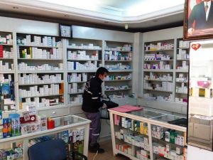 Nazilli Belediyesi eczaneleri dezenfekte etti