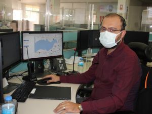 Enkaz altından yükselen yardım çığlıkları: ”Nefes alamıyoruz. Lütfen ekipler gelsin”