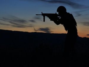 MSB: "Şemdinli’de etkisiz hale getirilen 5 PKK’lı teröristin, Derecik’te işçilere saldıran terörist gruptan olduğu belirlendi"