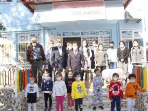 Kendileri küçük yürekleri büyük