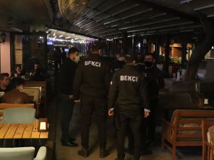 Denizli’de 22.00’de işyerleri tek tek kapatıldı