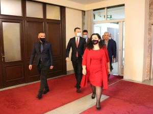 Kosova’da Cumhurbaşkanlığı görevini Meclis Başkanı Osmani devraldı