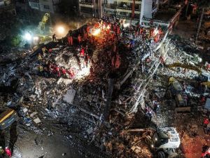 Deprem sonrası şehirdeki tahribat havadan görüntülendi