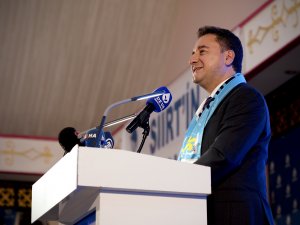 Babacan, ‘Güçlendirilmiş Parlamenter Sistem’i anlattı