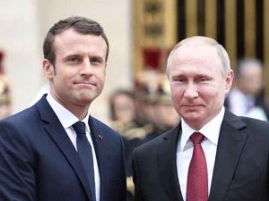 Putin ve Macron telefon görüşmesi gerçekleştirdi