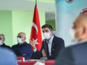 Başkan Yüksel muhtarlar ile bir araya geldi