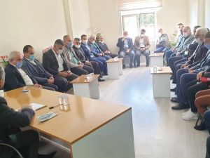 AK Parti Silvan İlçe Başkanı Kılıçaslan yönetimiyle toplandı