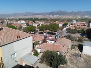 Manisa’da bir mahalledeki tüm iş yerleri kapatıldı