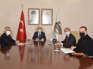 Vali Karadeniz kaymakamlarla yeni tedbirler için görüştü