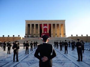 Devlet erkanı 10 Kasım’da Anıtkabir’i ziyaret etti