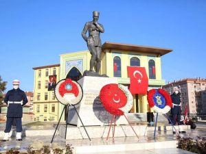 Atatürk, ebediyete irtihalinin 82. yılında saygı ve minnetle anıldı