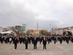 Atatürk Büyükçekmece’de saygıyla anıldı