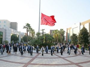 Rektör Dinçer: "Atatürk, gençlere hep güvendi, çok değer verdi"