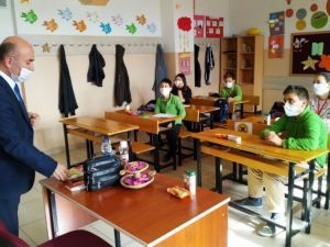 Müdür Cebeci,  “Bizimle Kitap Okur musunuz?" etkinliğine katıldı