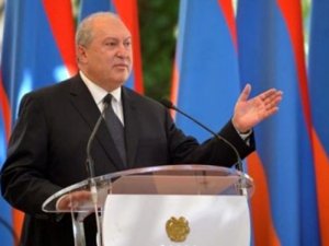 Ermenistan’da halk Paşinyan’a tepki gösterince Cumhurbaşkanı Sarkisyan devreye girdi