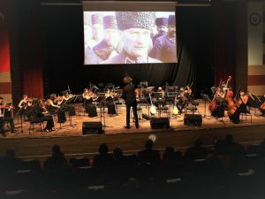 Atatürk, Muğla’da sevdiği şarkılarla anıldı